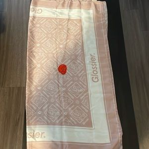 Glossier scarf